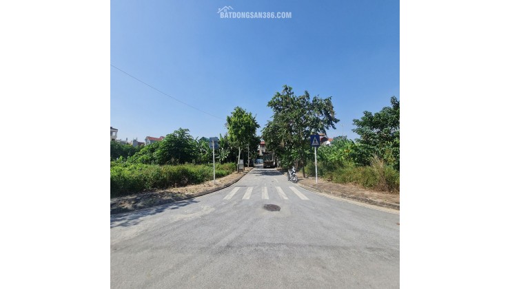   Bán Đất Vàng Thuận An 80m2 Mặt 7m Trục Lớn 3 Ô Tô Tránh Gần Khu Đô Thị Lớn. Lh 0989894845 